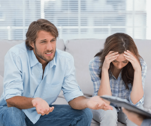 Как семейный психолог может помочь в разрешении конфликтов и улучшении отношений в семье